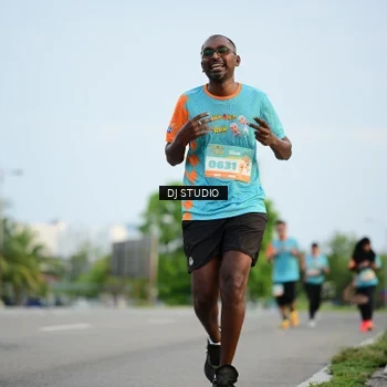 Runner Photo 8341054