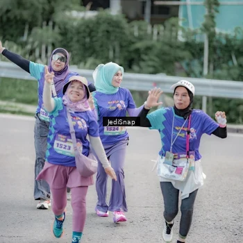 Runner Photo 8341057