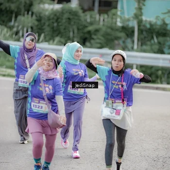 Runner Photo 8341064