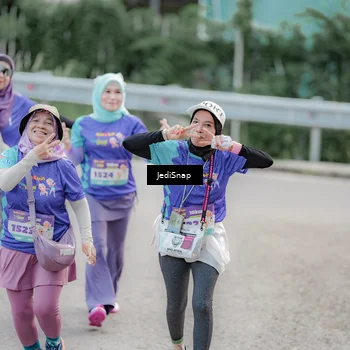Runner Photo 8341071