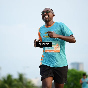 Runner Photo 8341079
