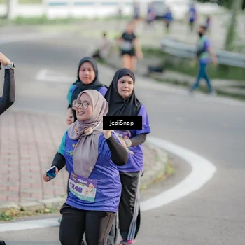 Runner Photo 8341133