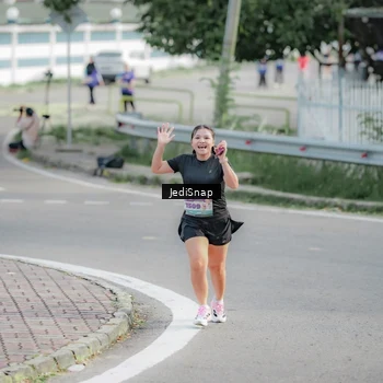 Runner Photo 8341135