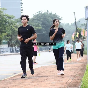 Runner Photo 8341165