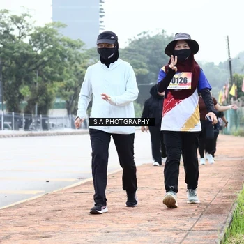 Runner Photo 8341276