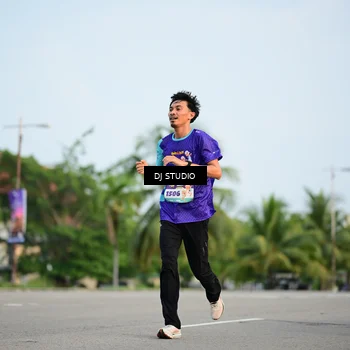 Runner Photo 8341320