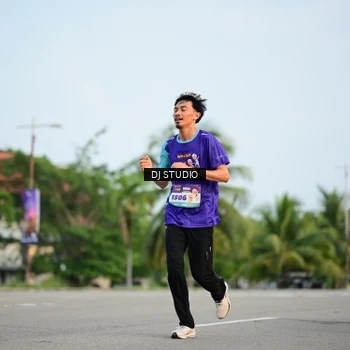 Runner Photo 8341327