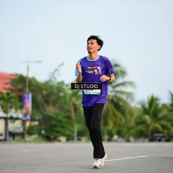 Runner Photo 8341352