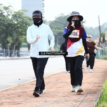 Runner Photo 8341377