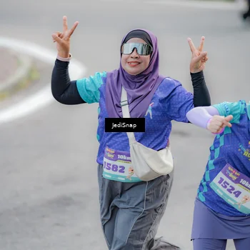 Runner Photo 8341398