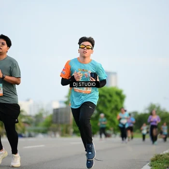 Runner Photo 8341524