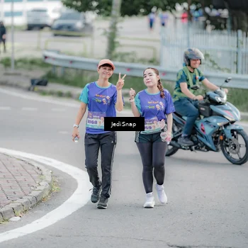 Runner Photo 8341619