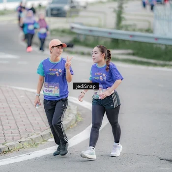Runner Photo 8341651