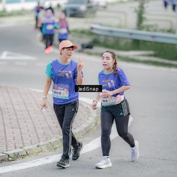 Runner Photo 8341662