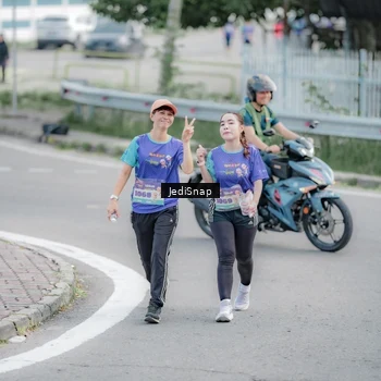 Runner Photo 8341669