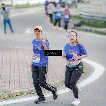 Runner Photo 8341678