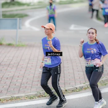 Runner Photo 8341692