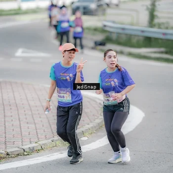 Runner Photo 8341706