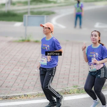 Runner Photo 8341717