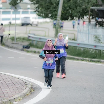 Runner Photo 8341723