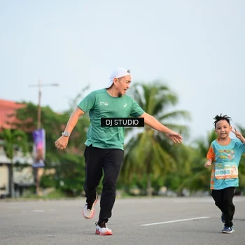 Runner Photo 8341733