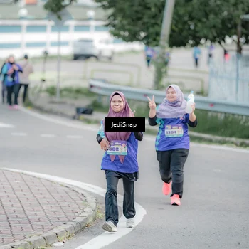 Runner Photo 8341752