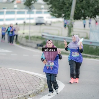 Runner Photo 8341769