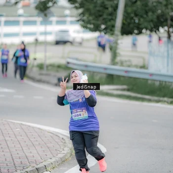 Runner Photo 8341778