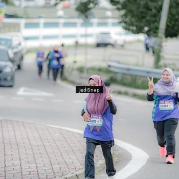 Runner Photo 8341792
