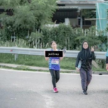 Runner Photo 8341820