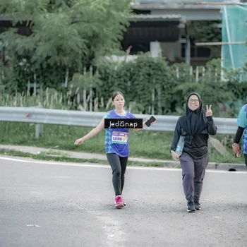 Runner Photo 8341835