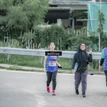 Runner Photo 8341838