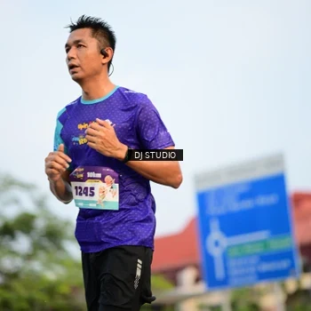 Runner Photo 8341842