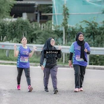 Runner Photo 8341849