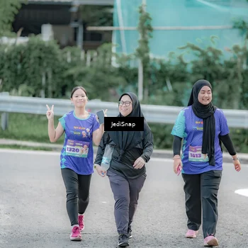 Runner Photo 8341895