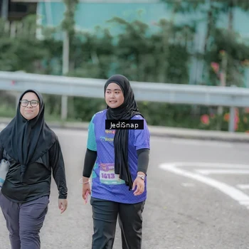 Runner Photo 8341914