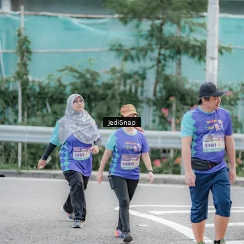 Runner Photo 8341956