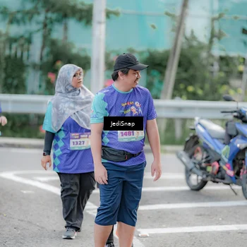 Runner Photo 8341991