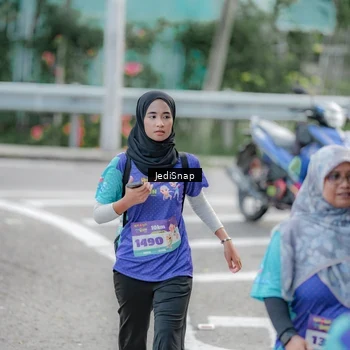 Runner Photo 8342013