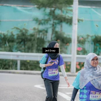 Runner Photo 8342028