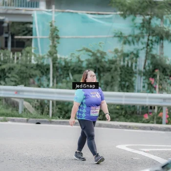 Runner Photo 8342031