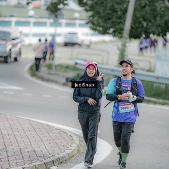 Runner Photo 8342162