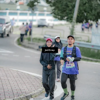 Runner Photo 8342168