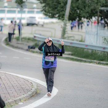 Runner Photo 8342181
