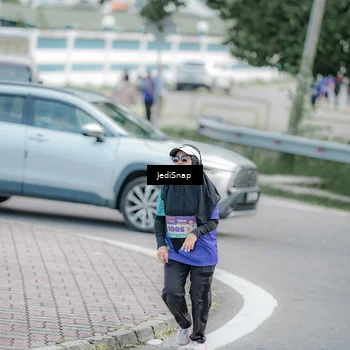 Runner Photo 8342194