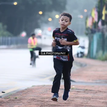 Runner Photo 8342211