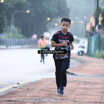 Runner Photo 8342249