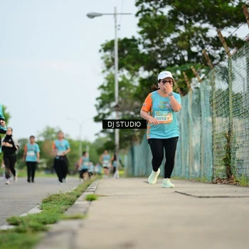 Runner Photo 8342258