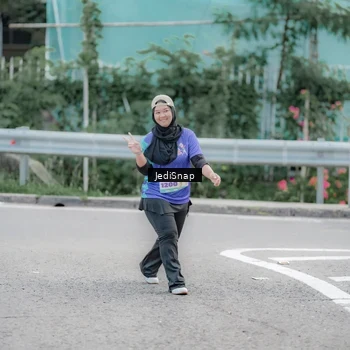 Runner Photo 8342268