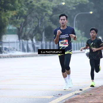 Runner Photo 8342277
